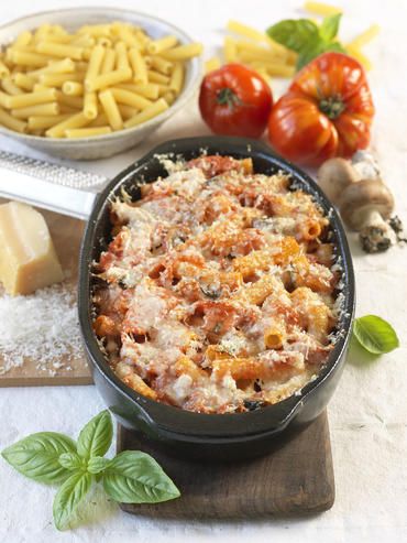 Gratin de macaronis au jambon blanc, légumes et parmesan